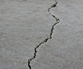 Floor Crack Symptoms in Nebraska and Iowa