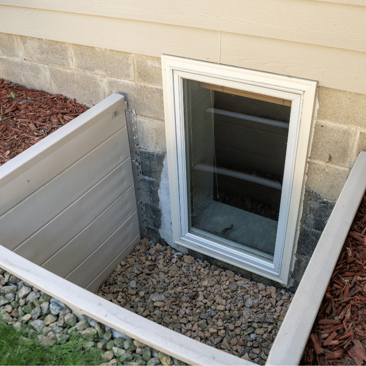 Egress window